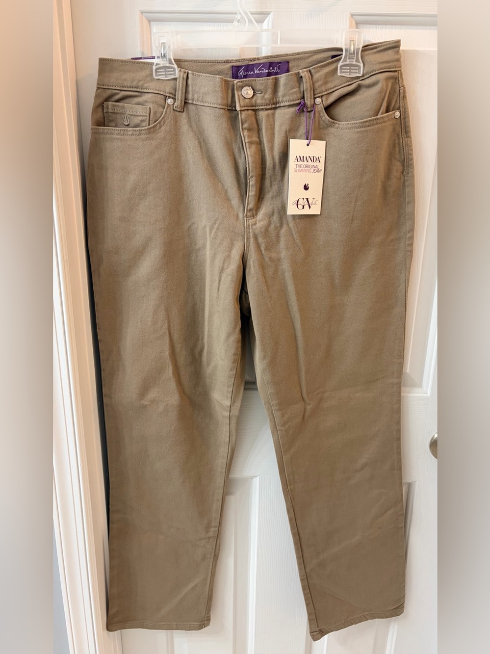 NWT Gloria Vanderbilt Amanda The Original Slimming Jean Size 14- Taupe